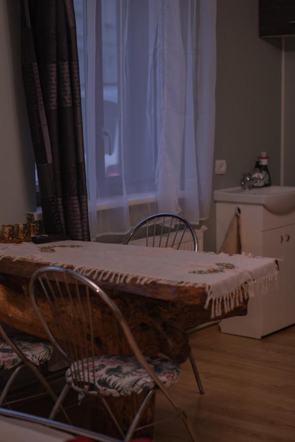 Kurbrauksim Windau Rooms Ventspils Exterior photo