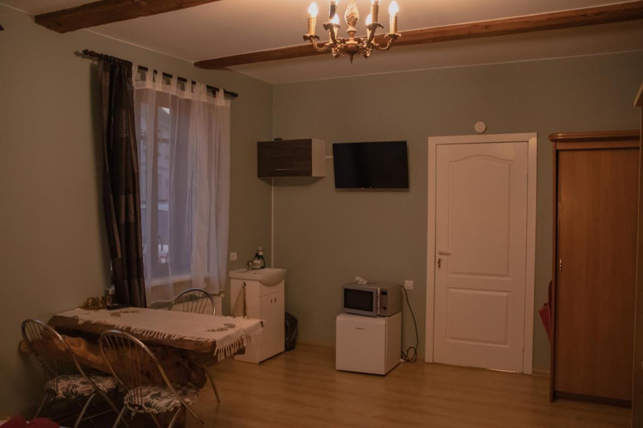 Kurbrauksim Windau Rooms Ventspils Exterior photo